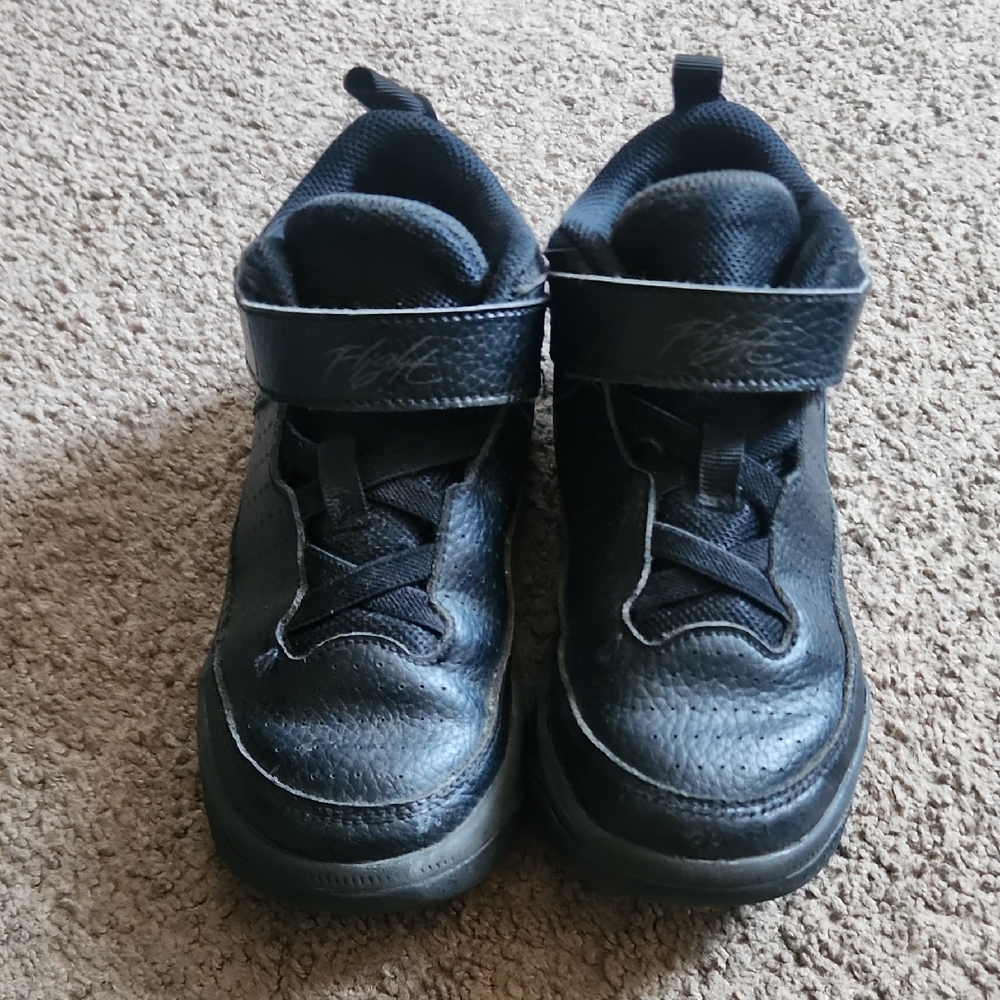 Nike Boys Air Jordan Max Aura 3
